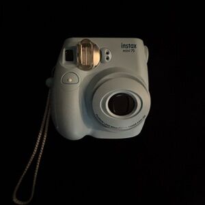 Fujifilm Instax Mini 7S Instant Camera - Light Blue